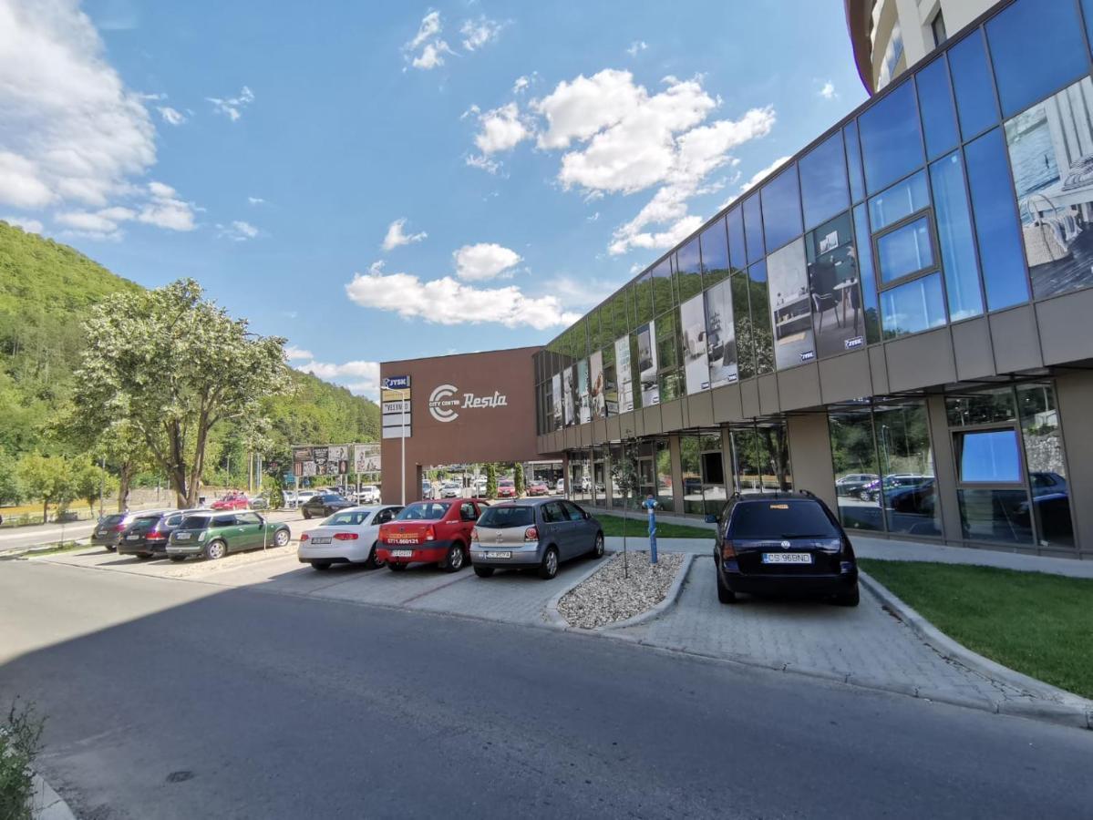 City Center Accomodation - 101 Reșița Dış mekan fotoğraf