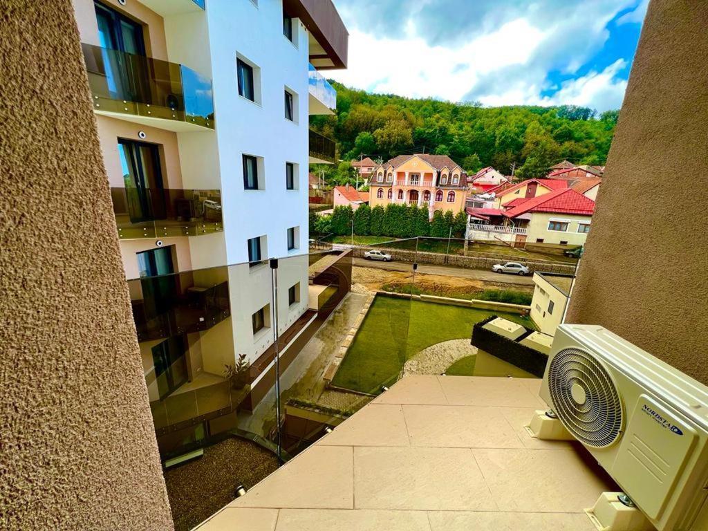 City Center Accomodation - 101 Reșița Dış mekan fotoğraf